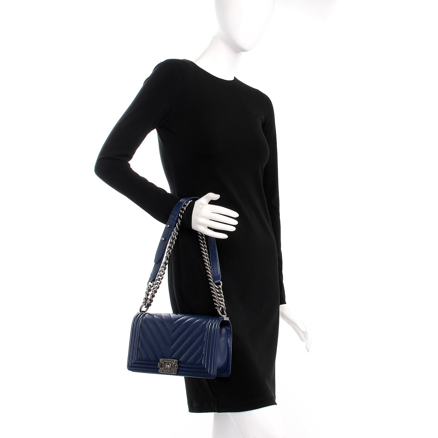 Caviar Chevron Quilted Medium Boy Flap Navy