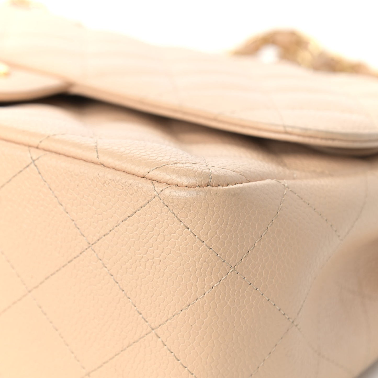 Caviar Quilted Jumbo Double Flap Beige Clair