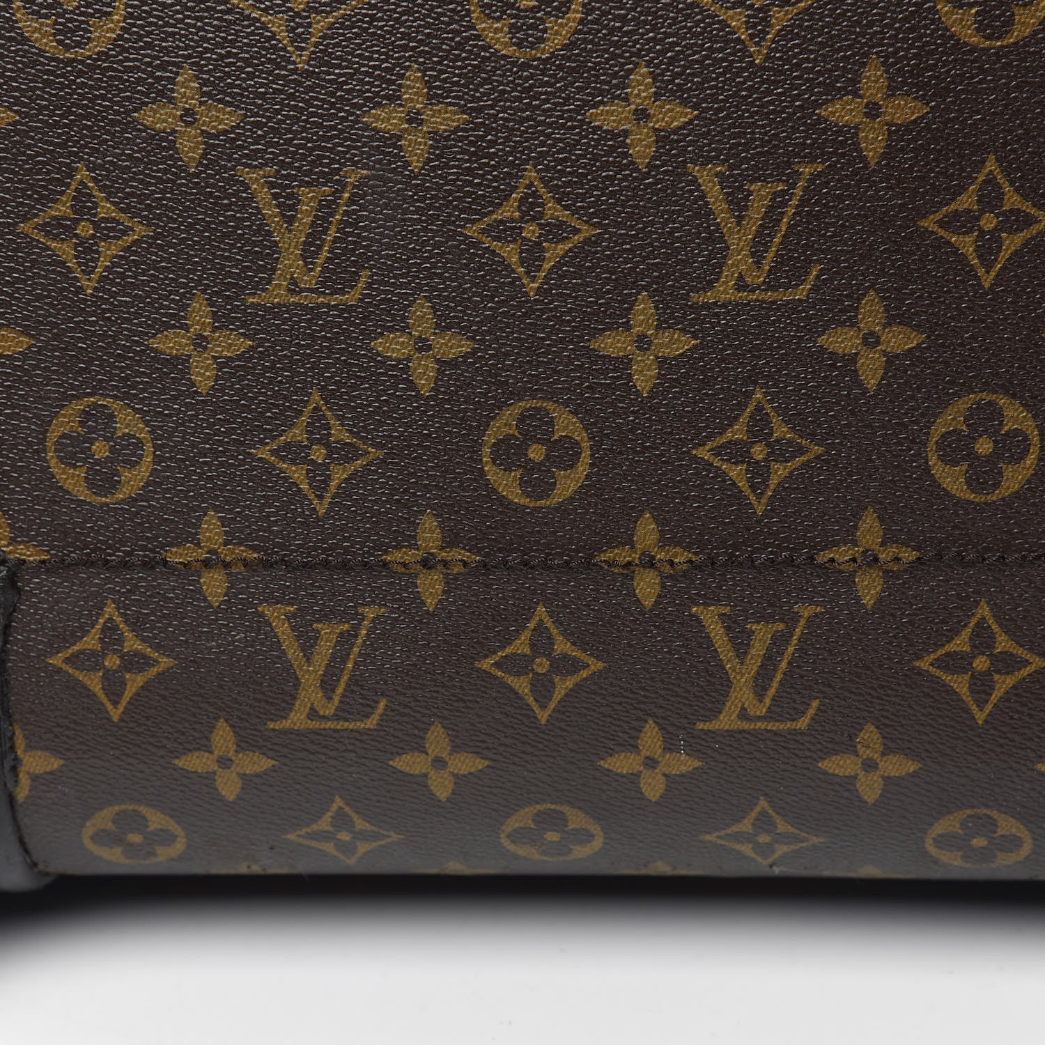 Louis Vuitton Monogram Eole 60 29 of 33