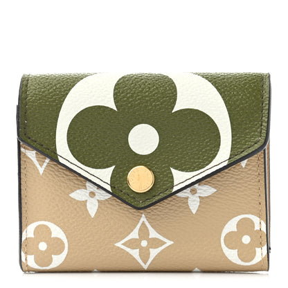 Louis Vuitton Monogram Giant Zoe Wallet Kaki 1 of 7
