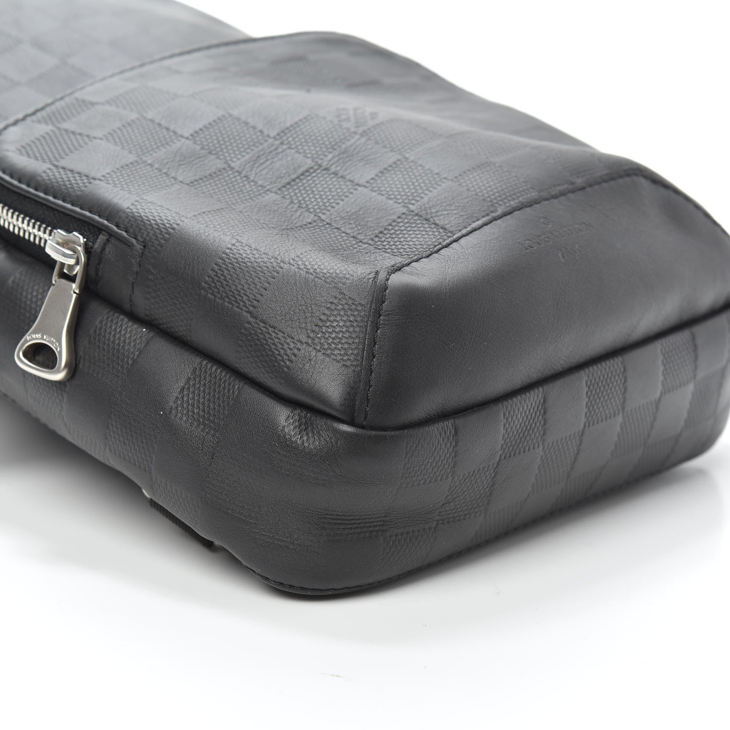 Louis Vuitton Damier Infini Avenue Sling Bag Onyx 8 of 9