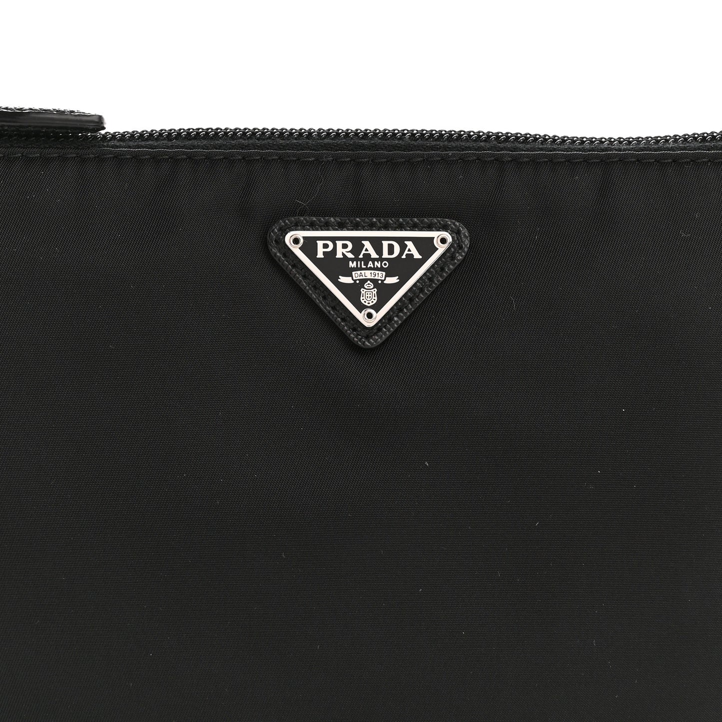 Re-Nylon Vela Pouch Black