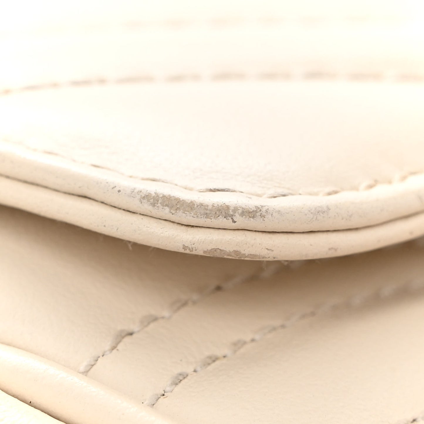 Calfskin Matelasse Mini GG Marmont Shoulder Bag White