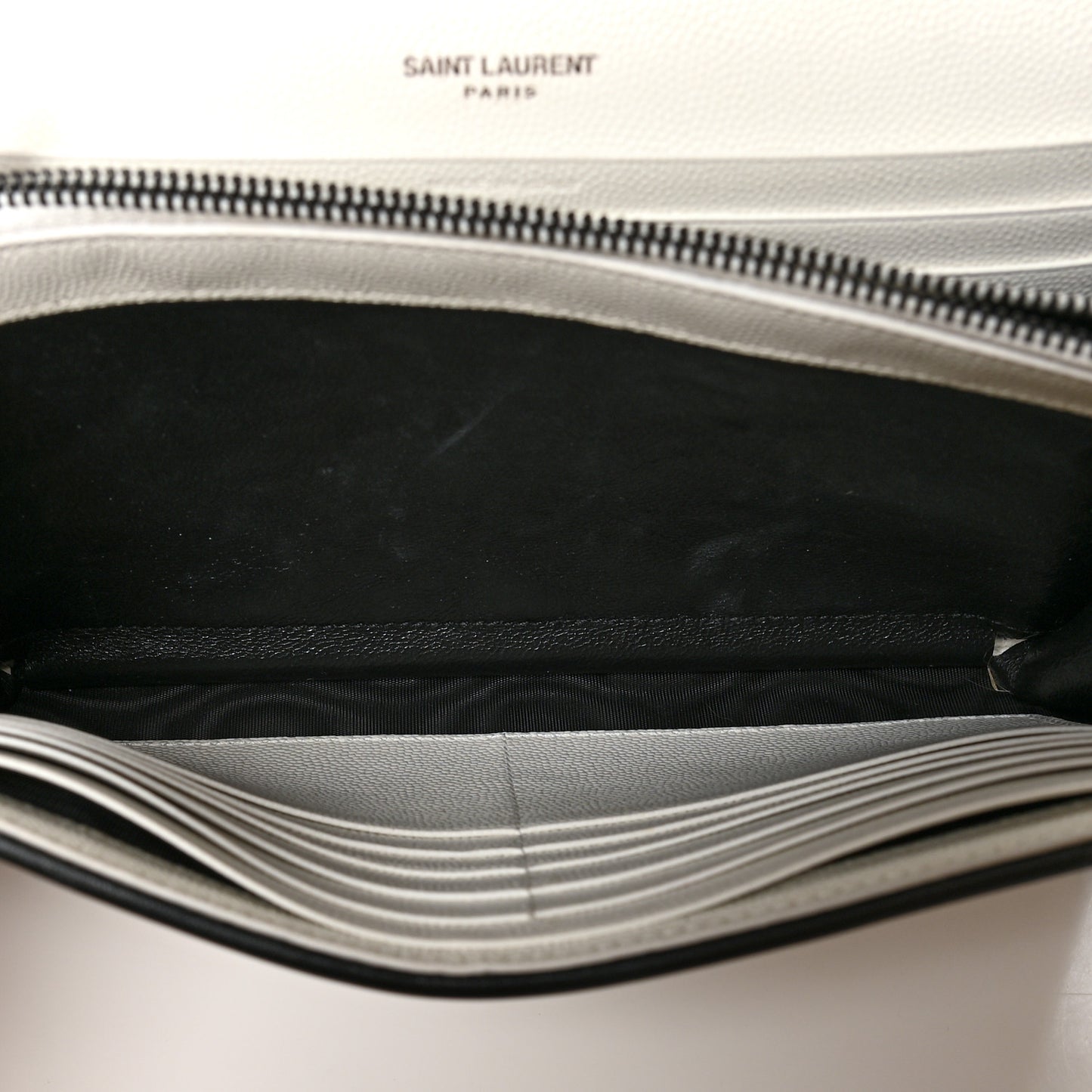 Grain De Poudre Matelasse Monogram Chain Wallet White Black