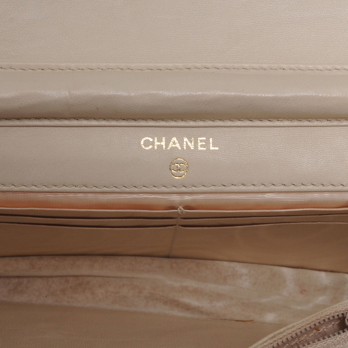 Caviar Wallet on Chain WOC Beige