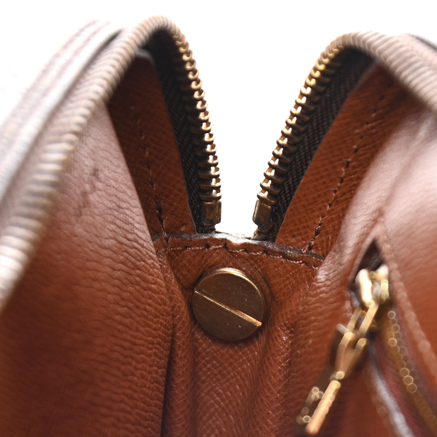 Monogram Pochette Marly Dragonne 26