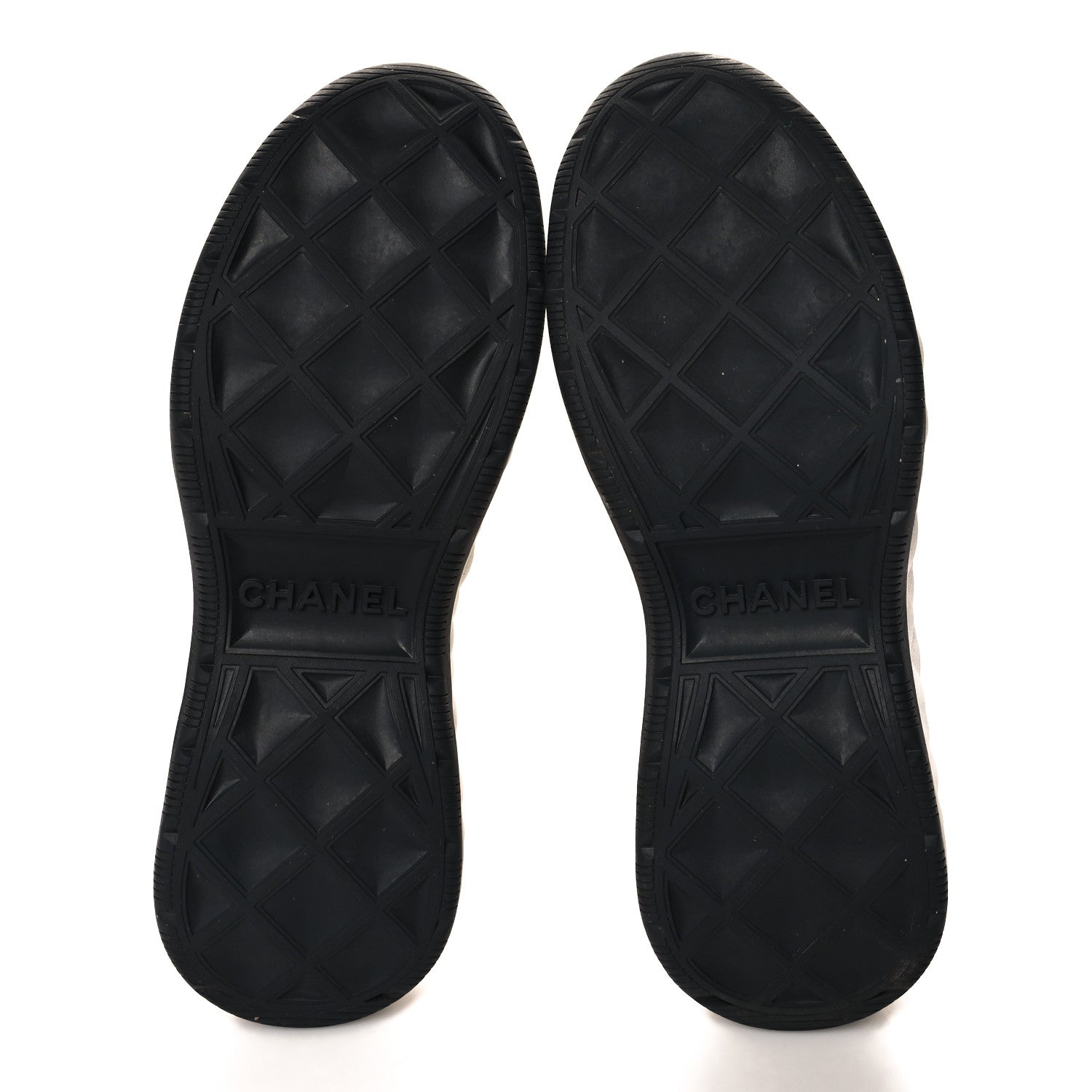 Chanel Velvet Calfskin Mixed Fibers CC Sneakers 37.5 Ivory Black 6 of 12