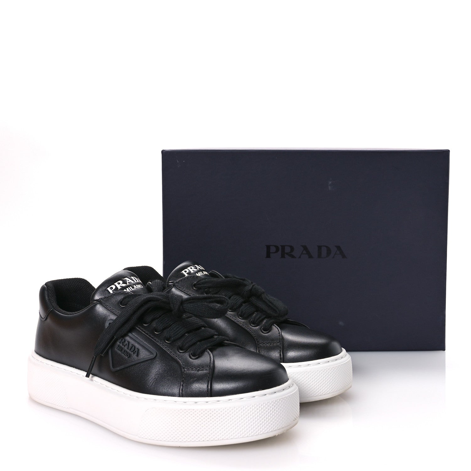 Prada Vitello Soft Logo Mens Low Top Sneakers 6.5 Black White 8 of 8