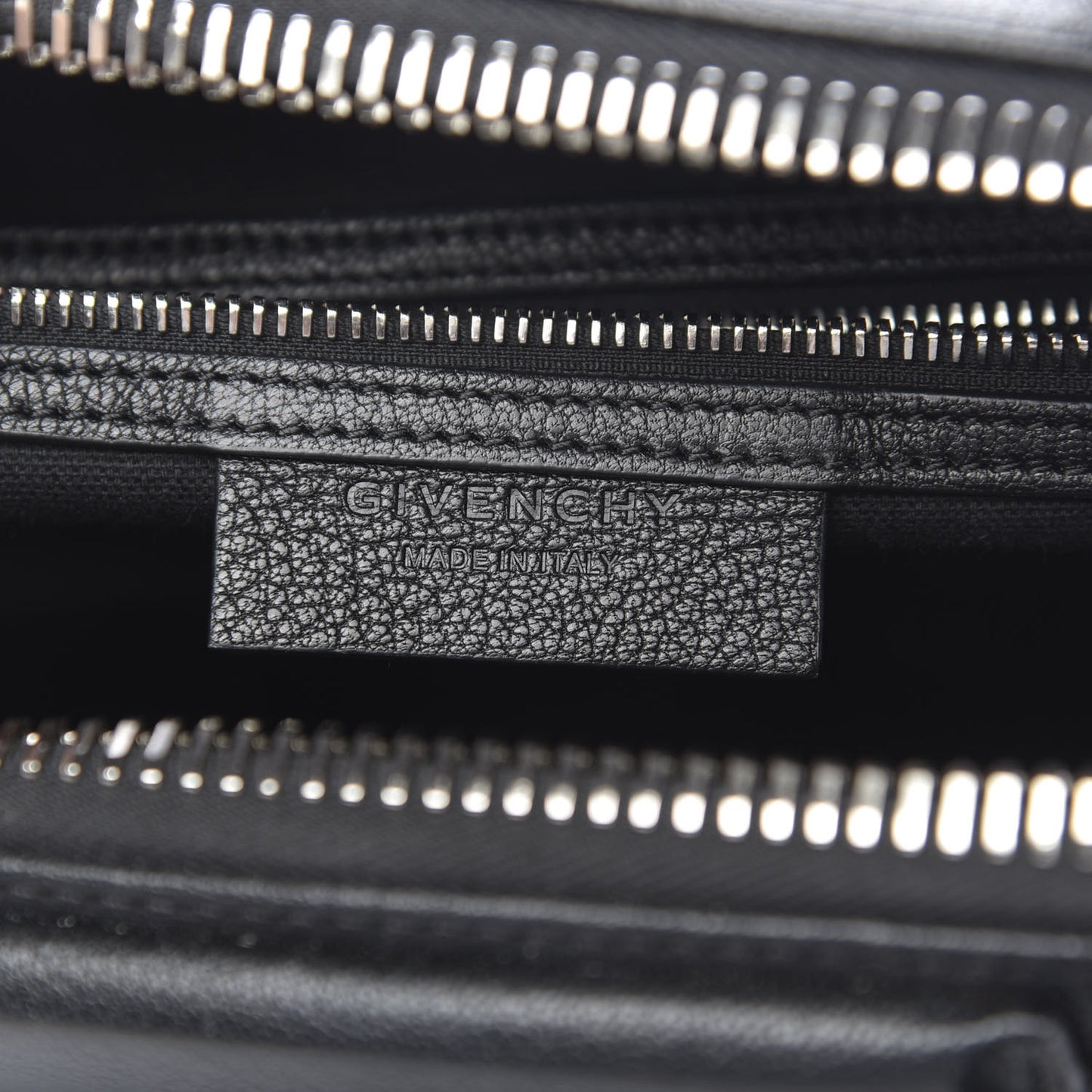 Sugar Goatskin Small Antigona Black