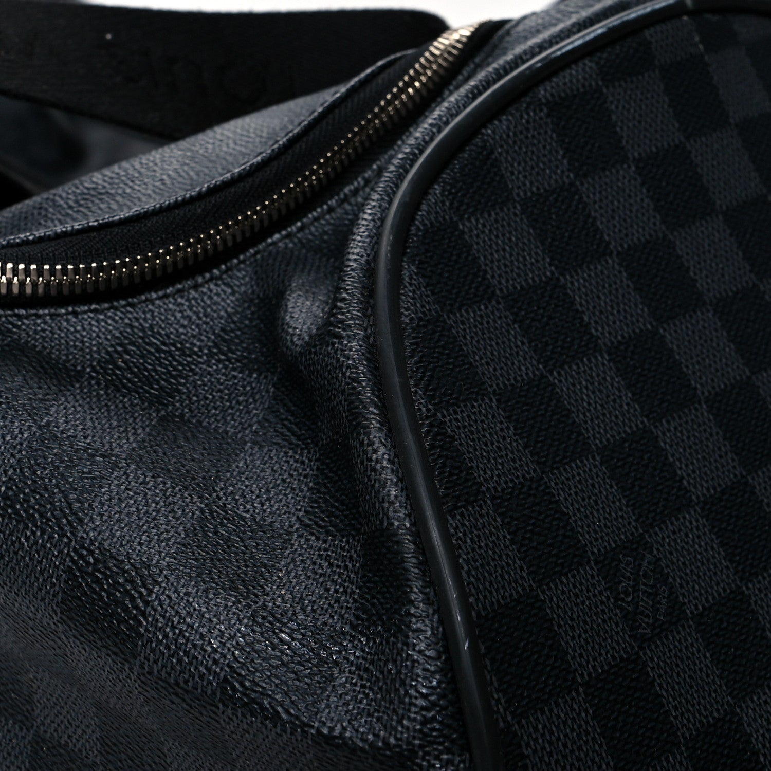 Louis Vuitton Damier Graphite Neo Eole 65 8 of 18