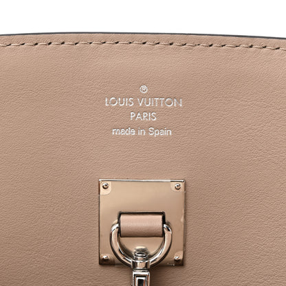 Louis Vuitton Veau Nuage Milla MM Tourterelle 6 of 10