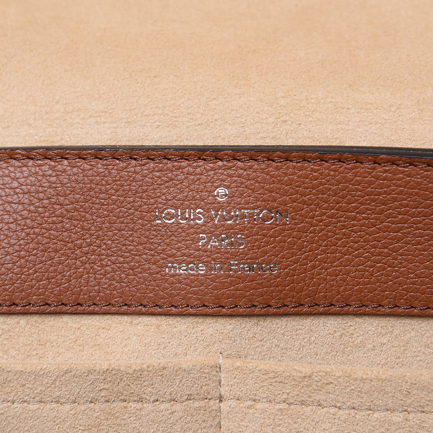Soft Calfskin Lockme Ever Caramel Creme Black