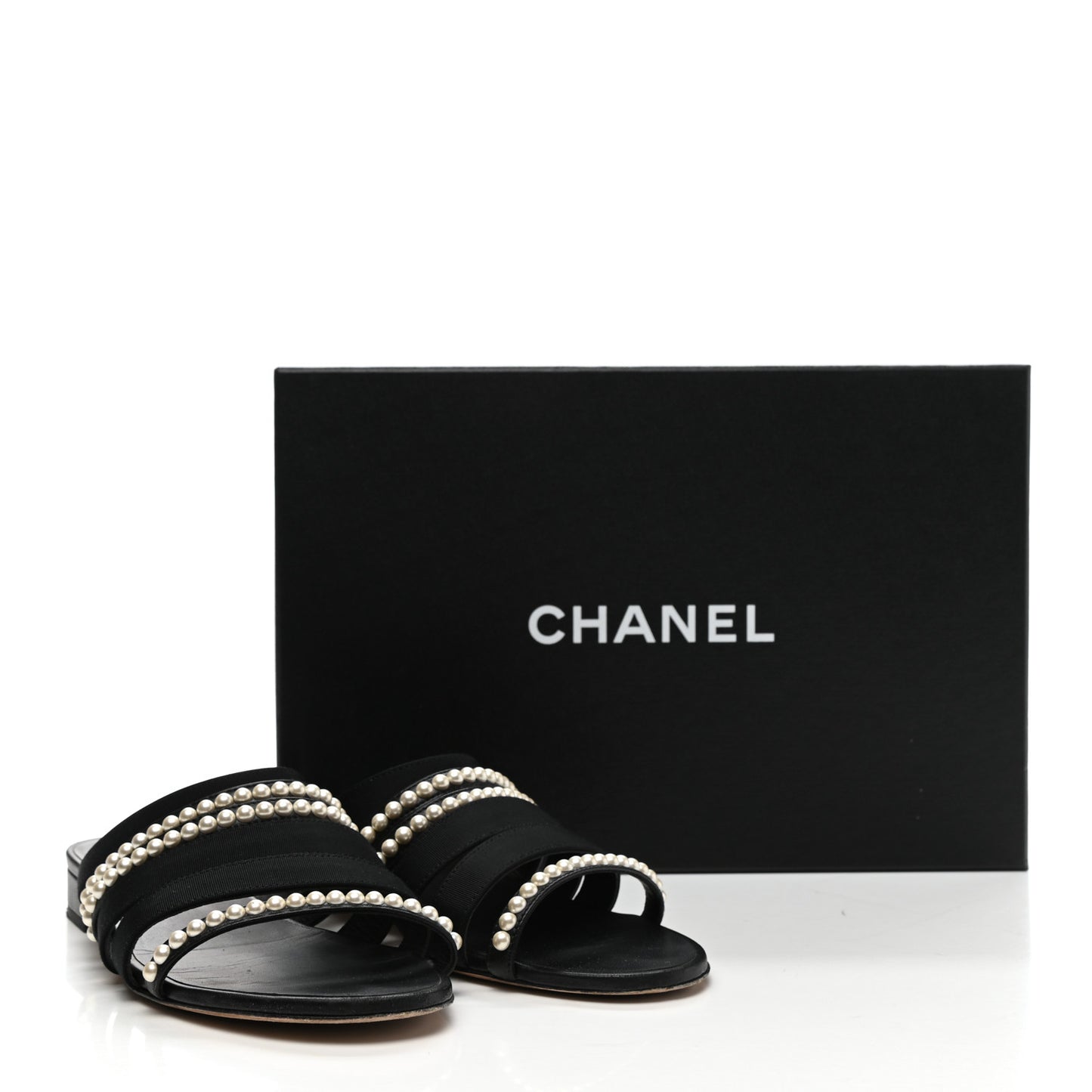 Grosgrain Pearl CC Flat Sandals 38.5 Black