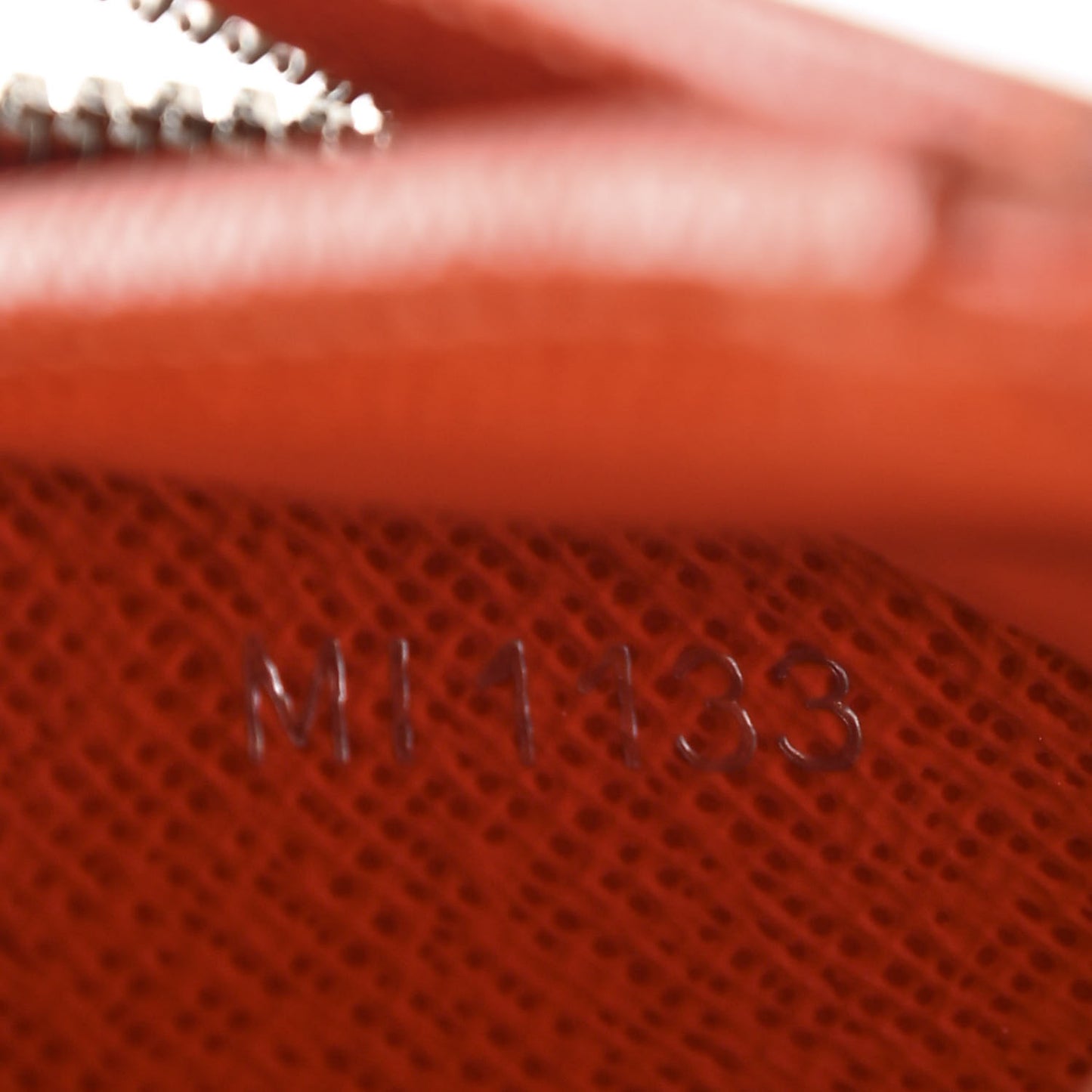 Epi Zippy Compact Wallet Piment