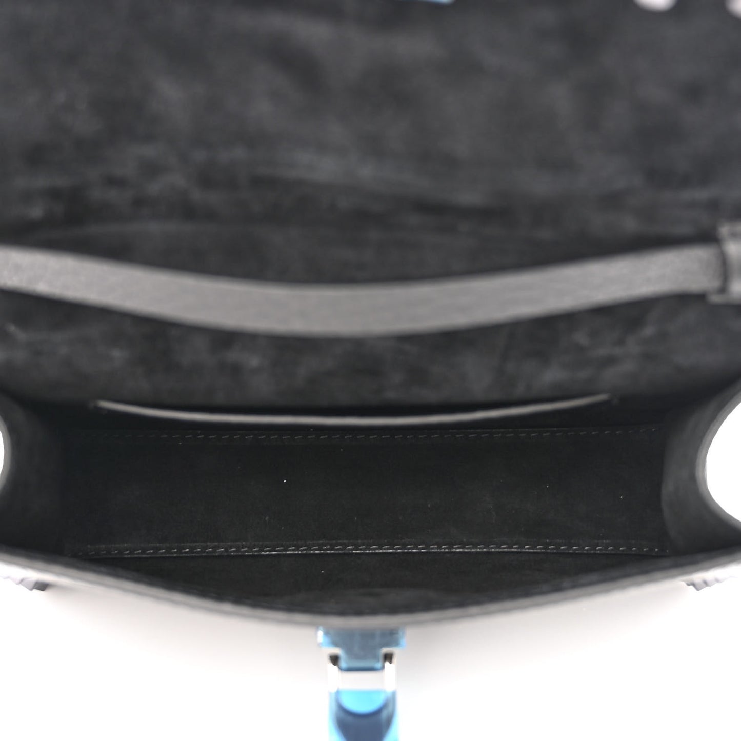 Pebbled Calfskin Monochrome Medium Rockstud Flip Lock Crossbody Bag Black