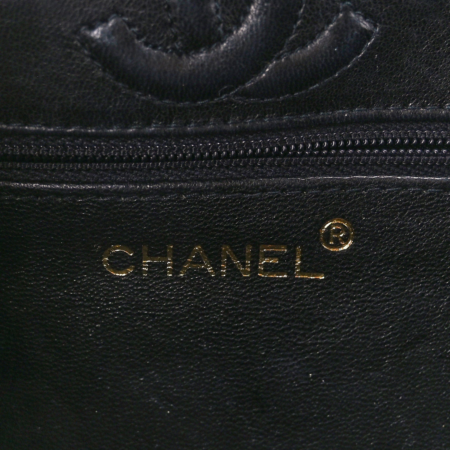 Shiny Crocodile Flap Black