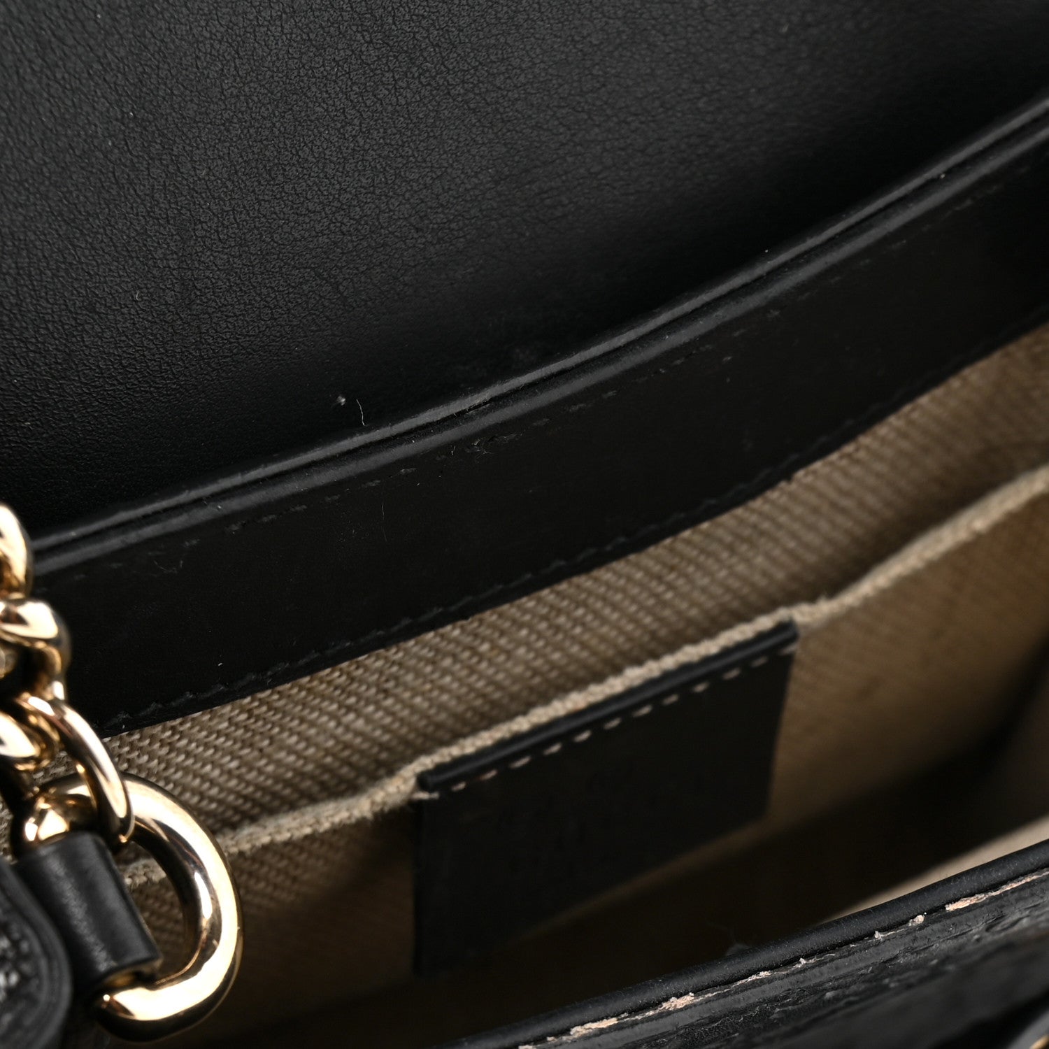 GUCCI エミリー Gucci Microguccissima Mini Emily Chain Shoulder Bag Black 1823174