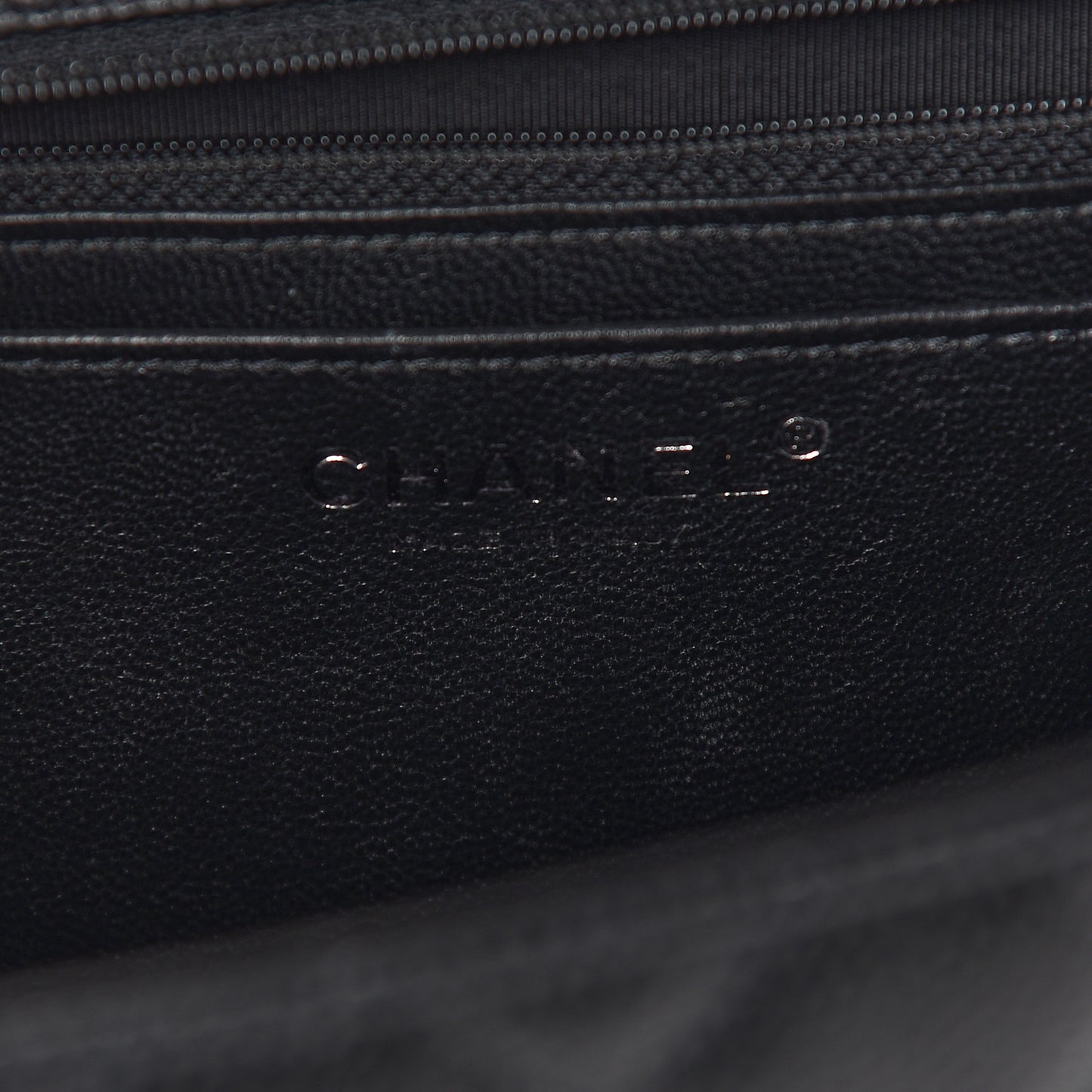 Caviar Quilted Jumbo Flap Black