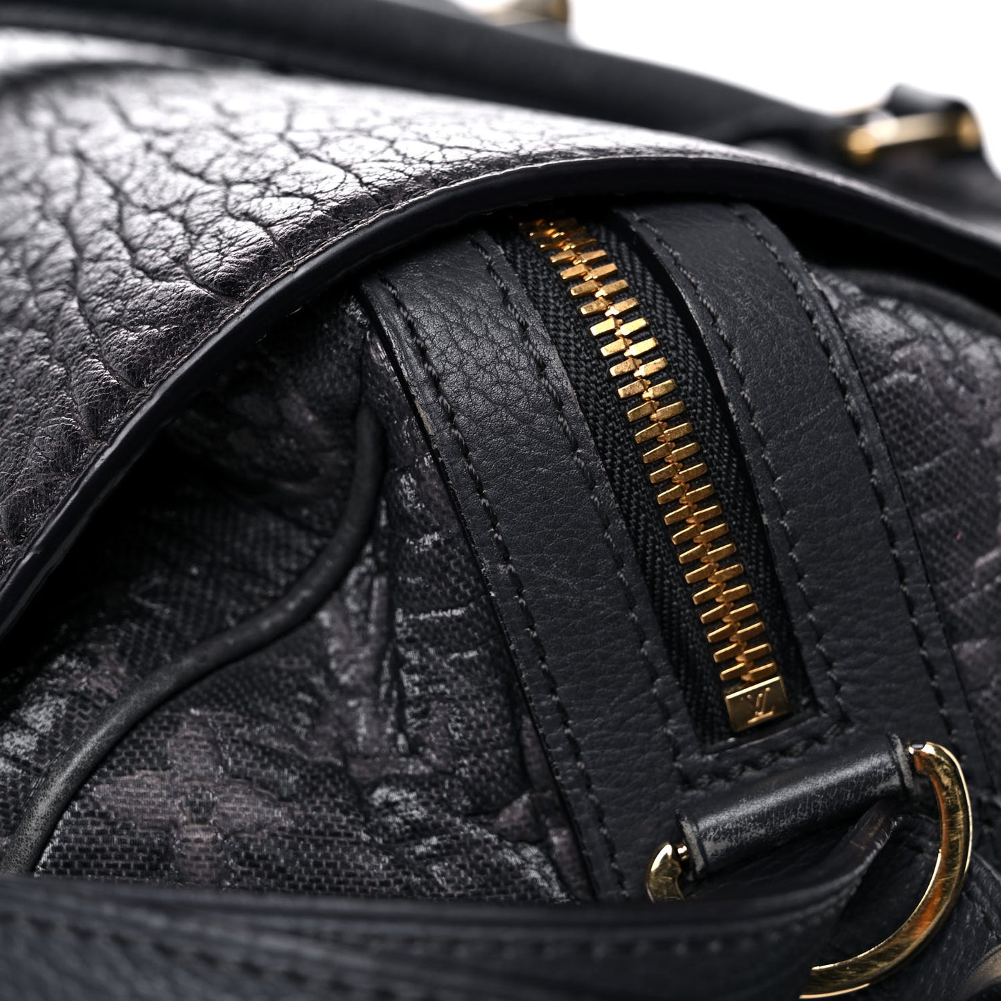 Monogram Volupte Psyche Gris