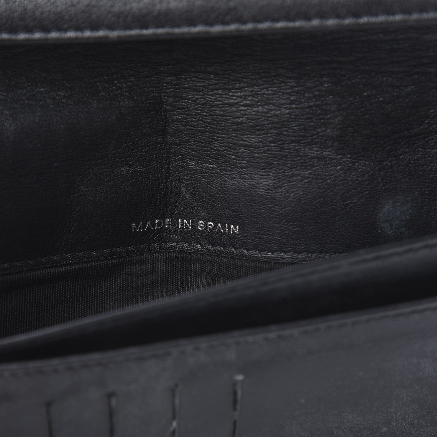 Caviar Timeless CC Yen Wallet Black