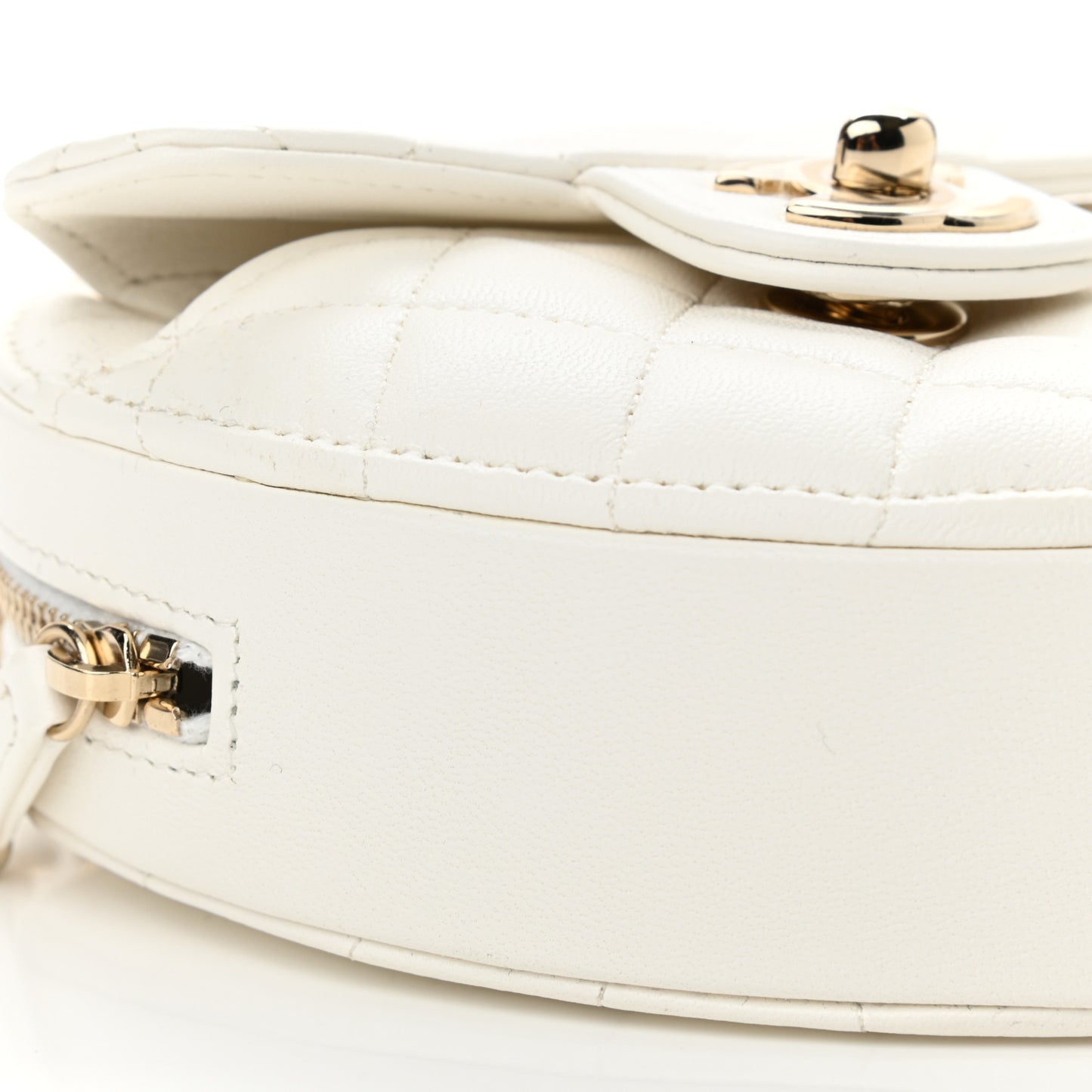 Lambskin Quilted CC In Love Heart Clutch With Chain White
