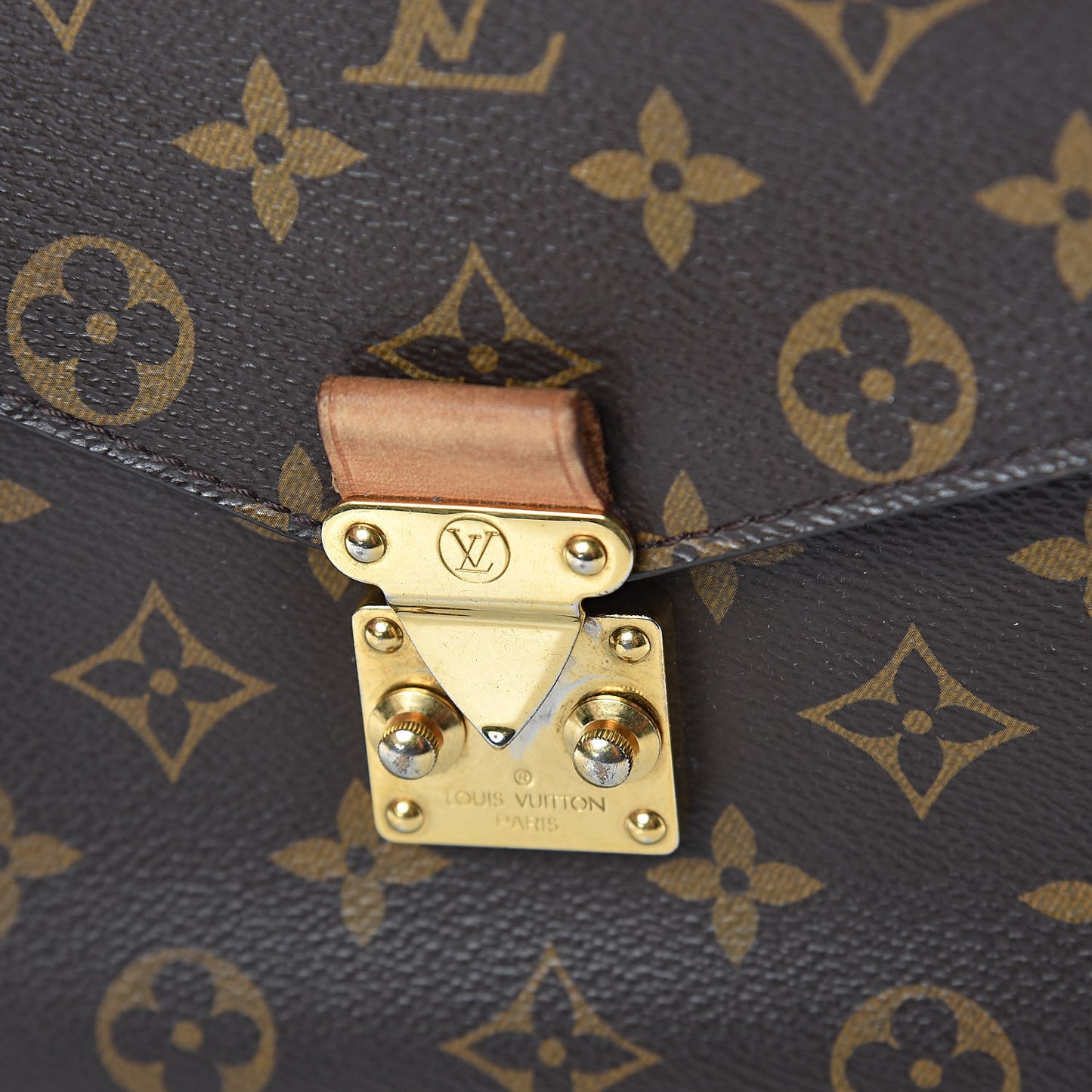 Monogram Pochette Metis