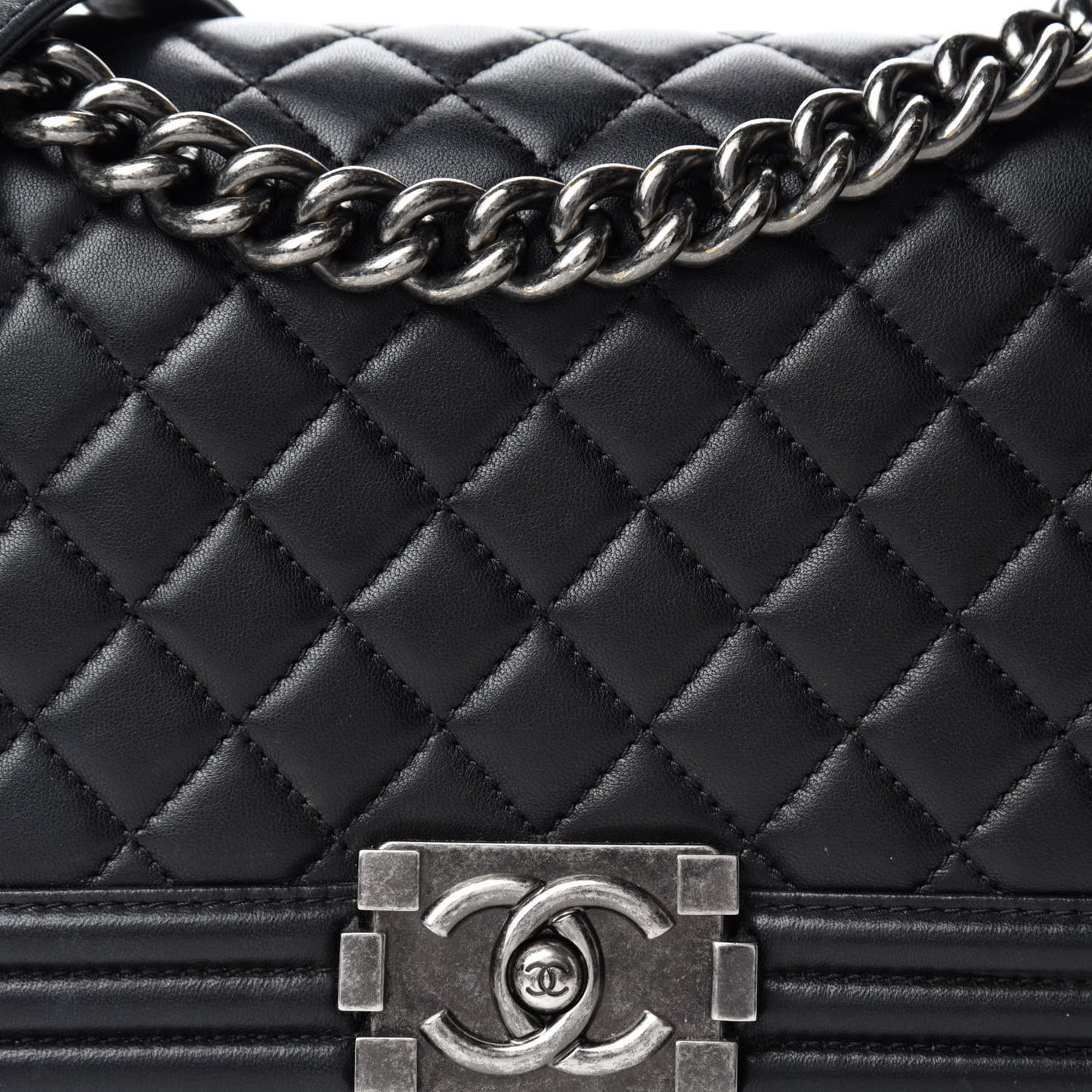 Lambskin Quilted Medium Boy Flap Black