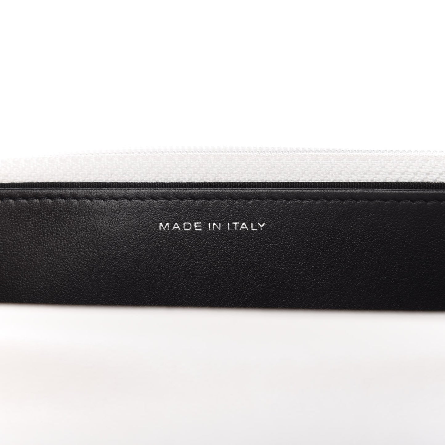 Caviar Quilted My Everything Wallet On Chain WOC White