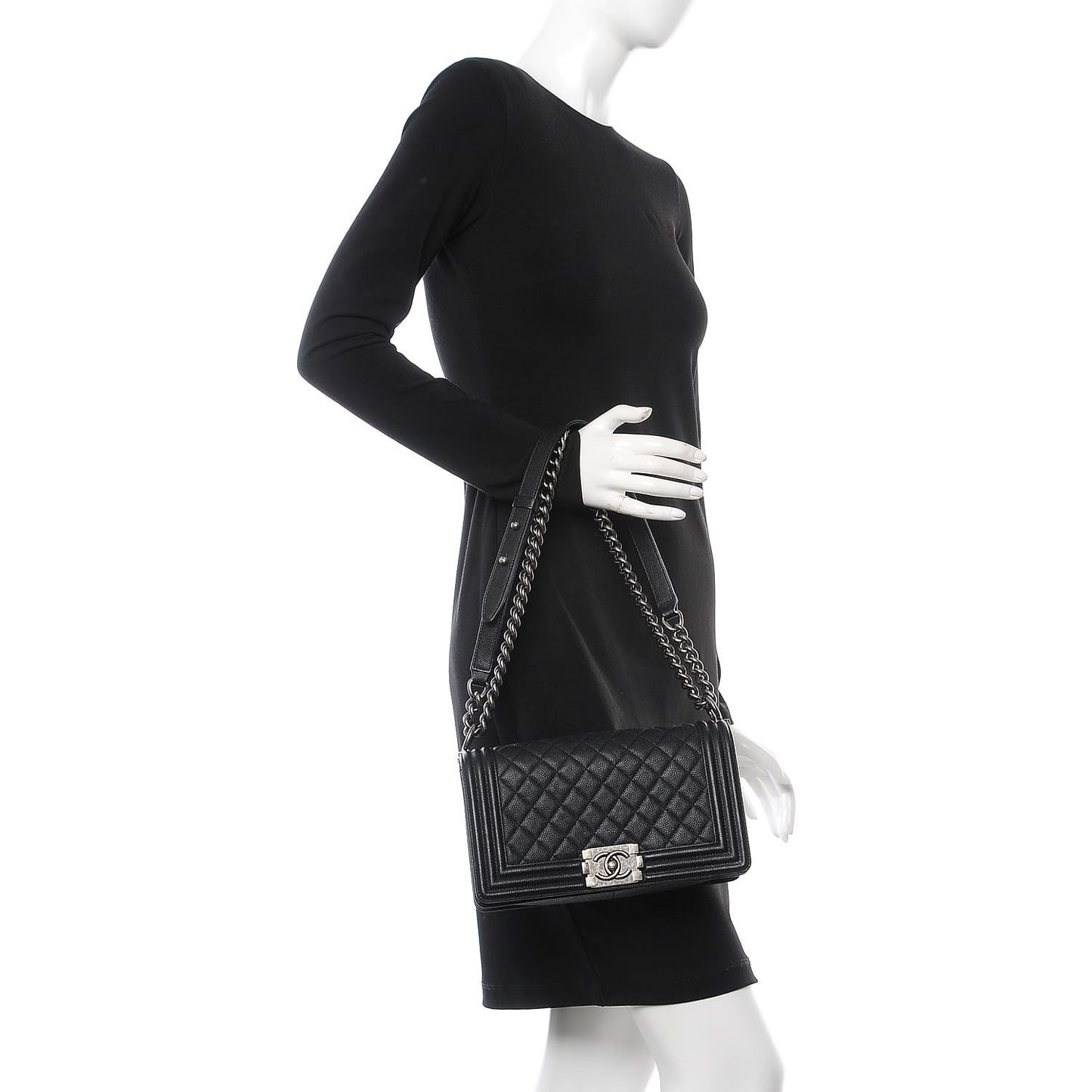 Caviar Quilted Medium Boy Flap Black
