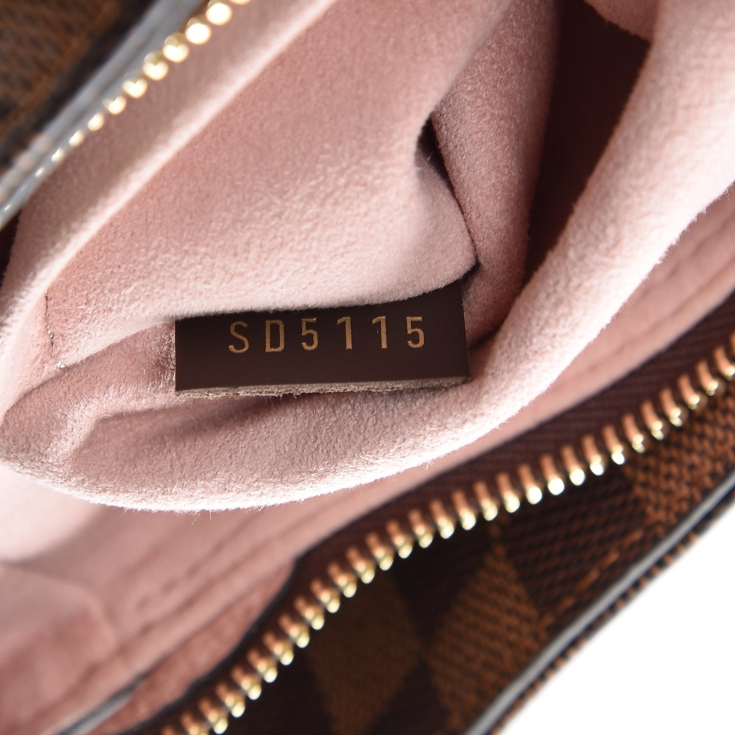 Cuir Taurillon Damier Ebene Normandy Magnolia