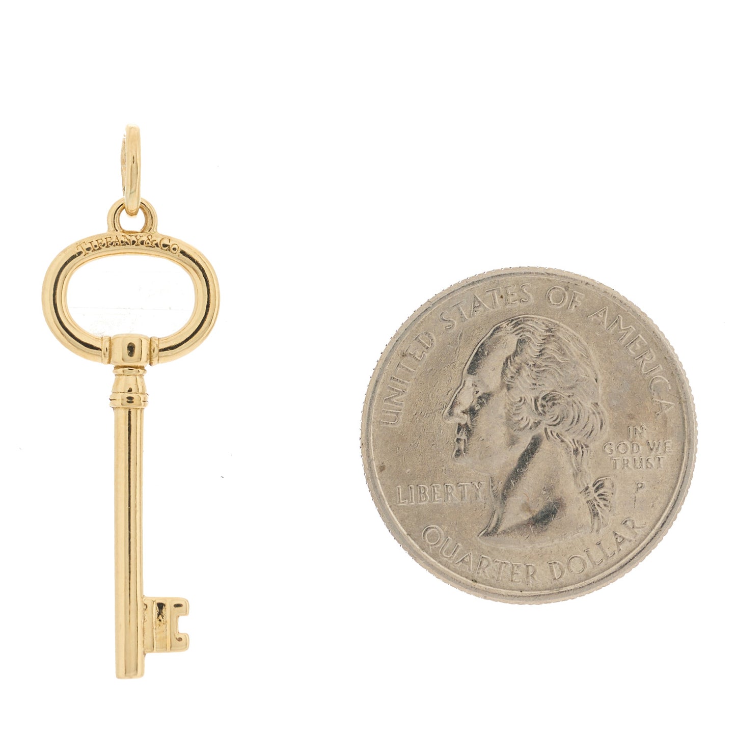 18K Yellow Gold Small Oval Key Pendant