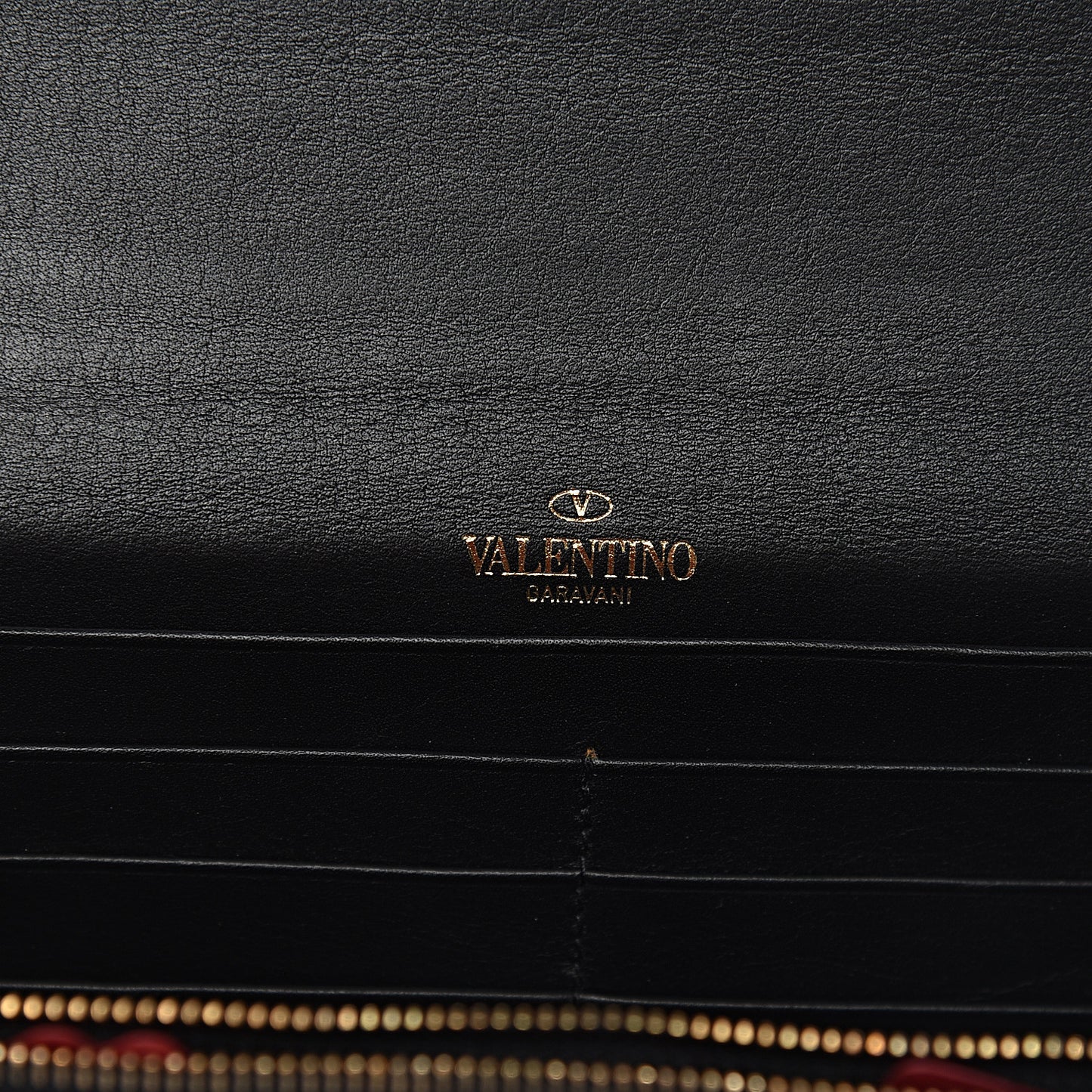 Vitello Small Rockstud Flap Wallet on Chain Black