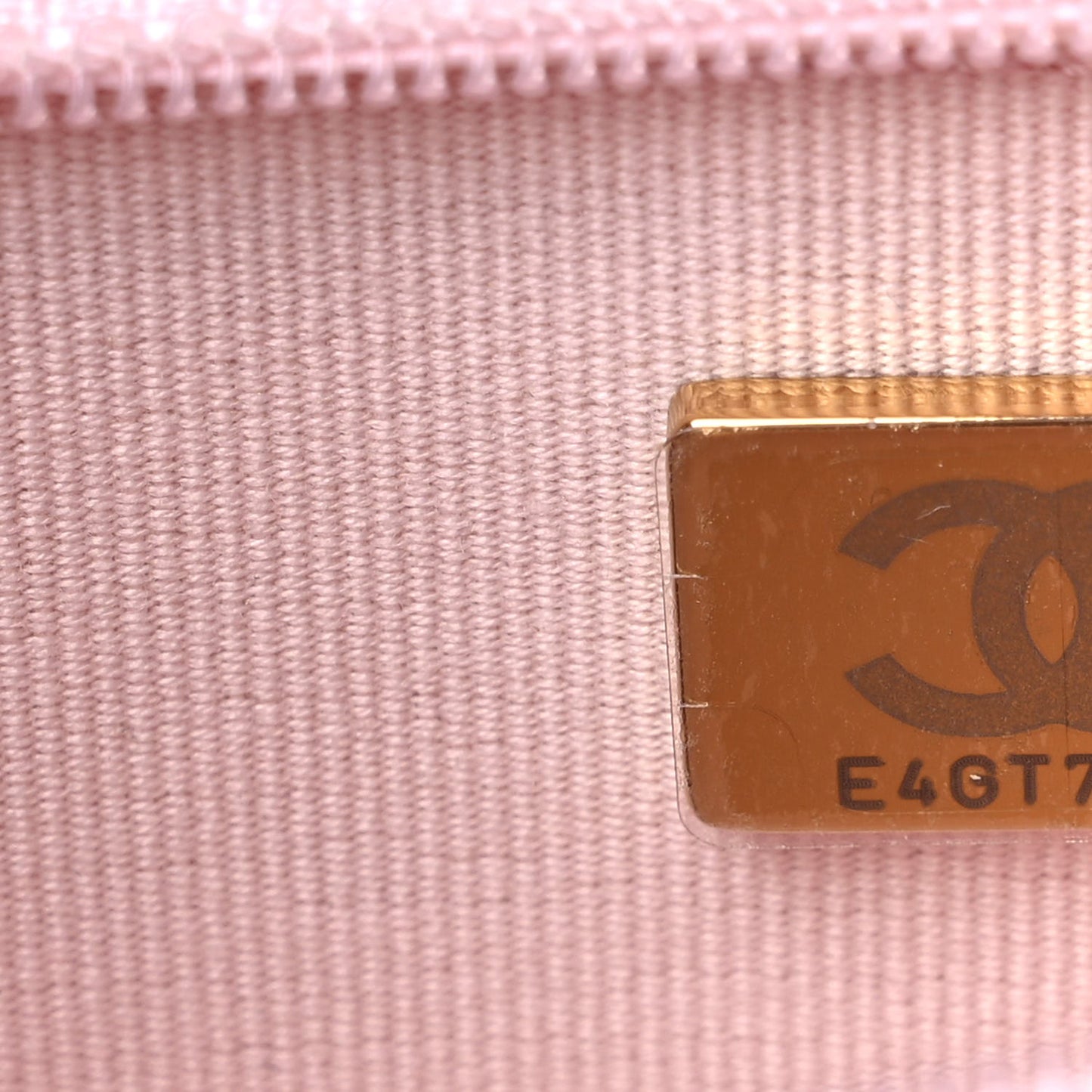 Caviar Quilted Crystal CC Wallet On Chain WOC Light Pink