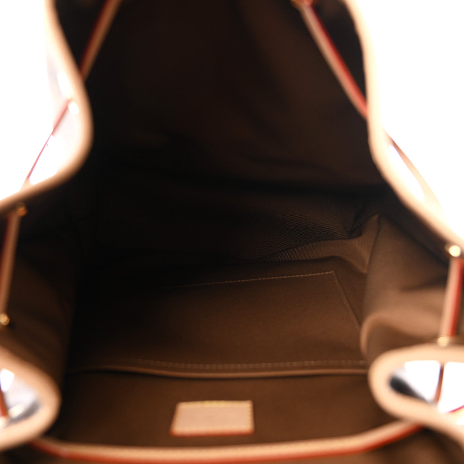 Louis Vuitton Monogram Montsouris MM NV2 5 of 9