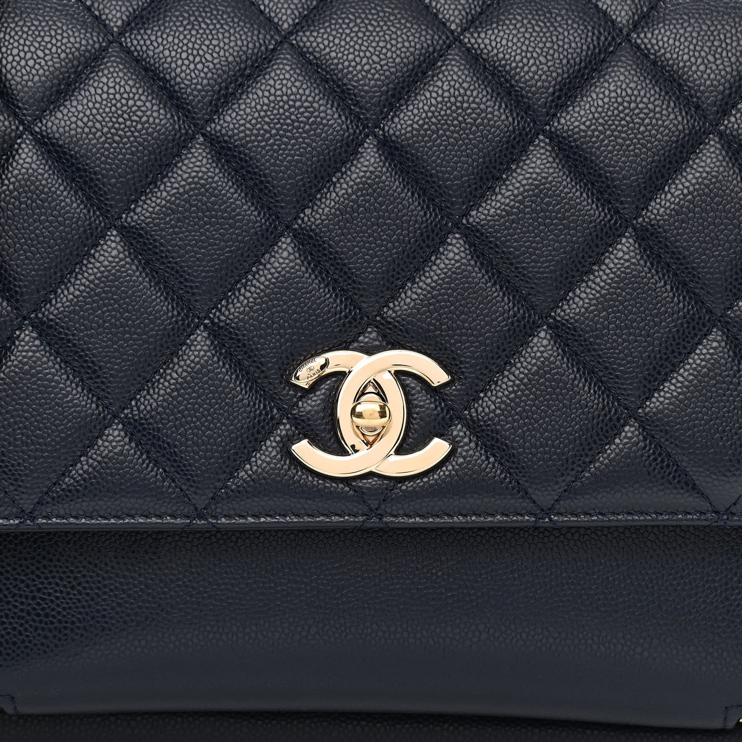 Caviar Quilted Large Business Affinity Flap Navy
