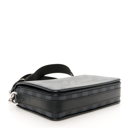 Louis Vuitton Damier Graphite 3D Studio Messenger 4 of 10