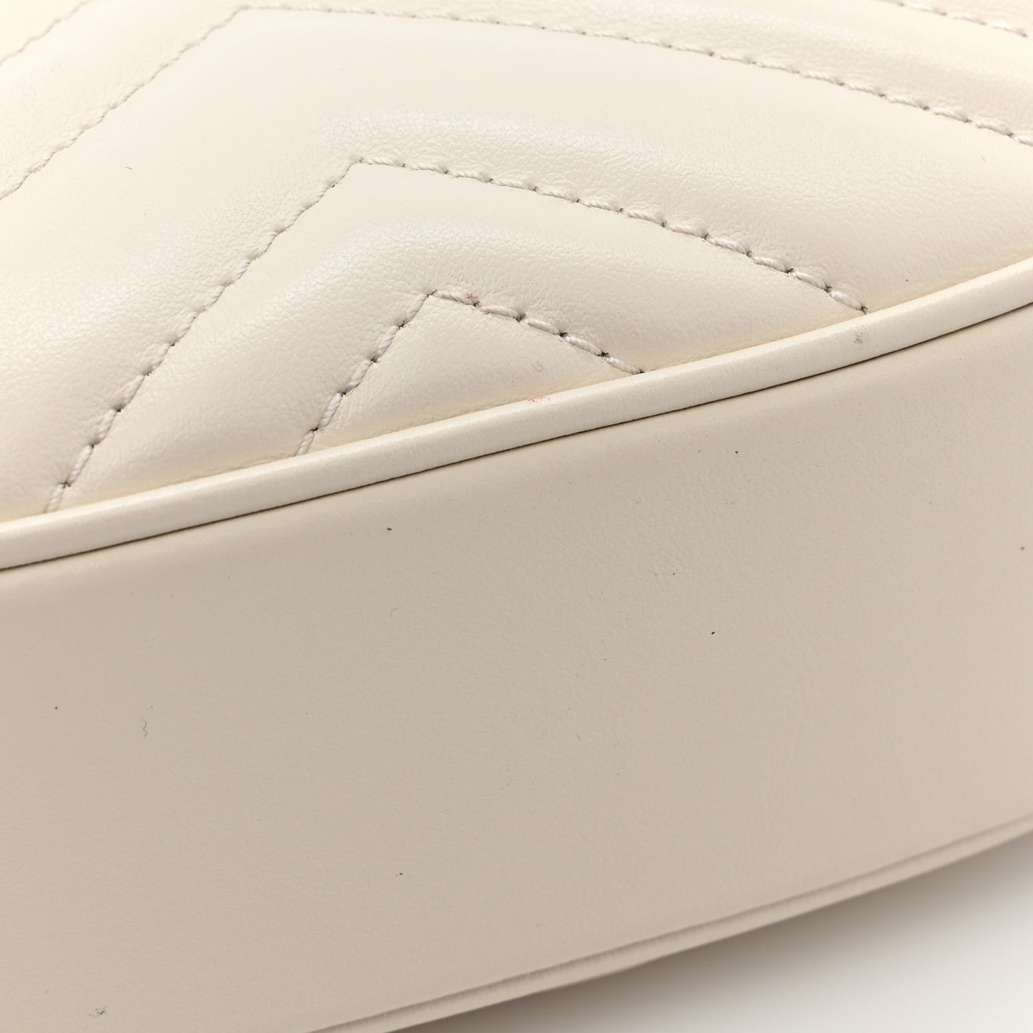 Calfskin Matelasse Chevron Mini GG Marmont Half Moon Hobo Mystic White