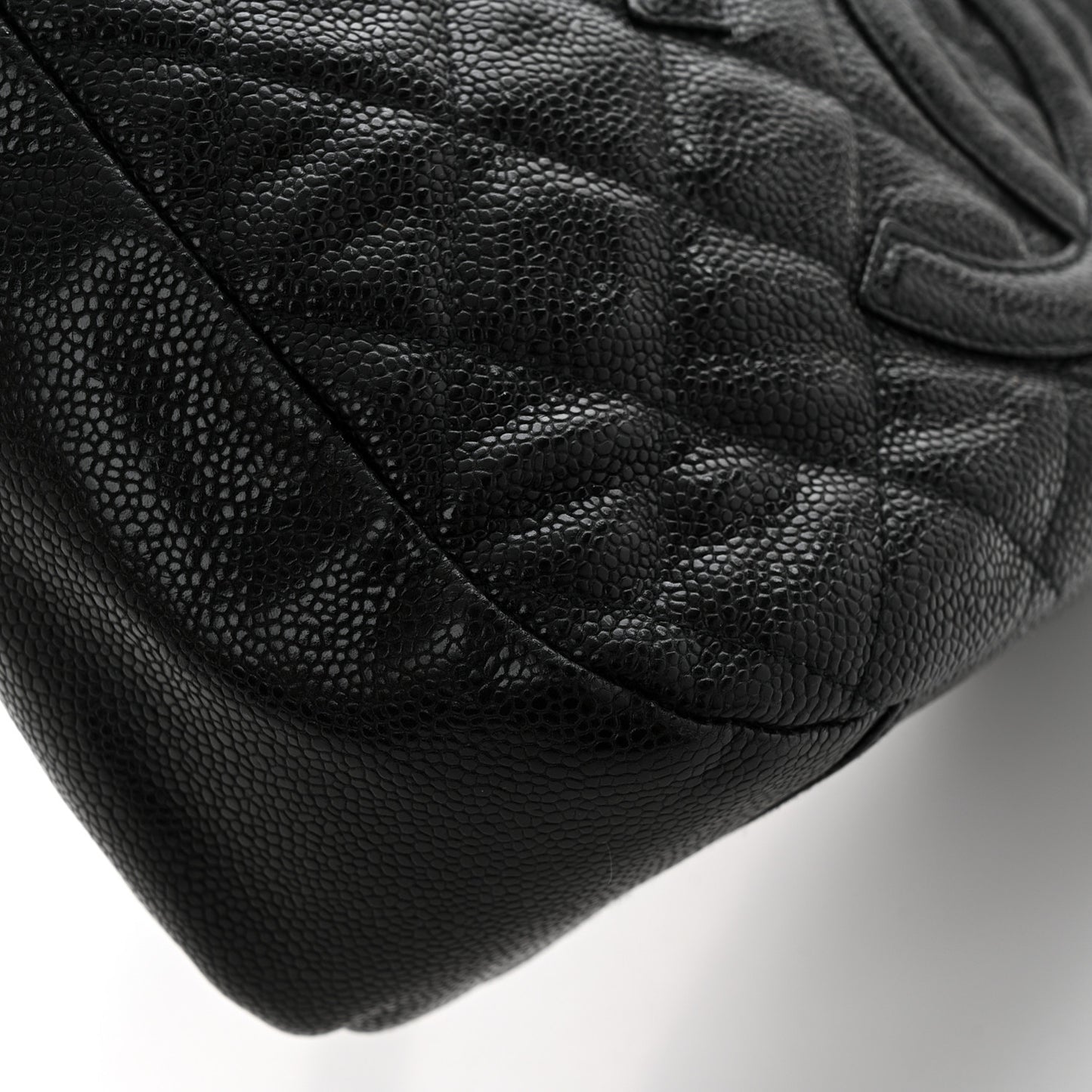 Caviar Quilted Timeless CC Shoulder Bag Black