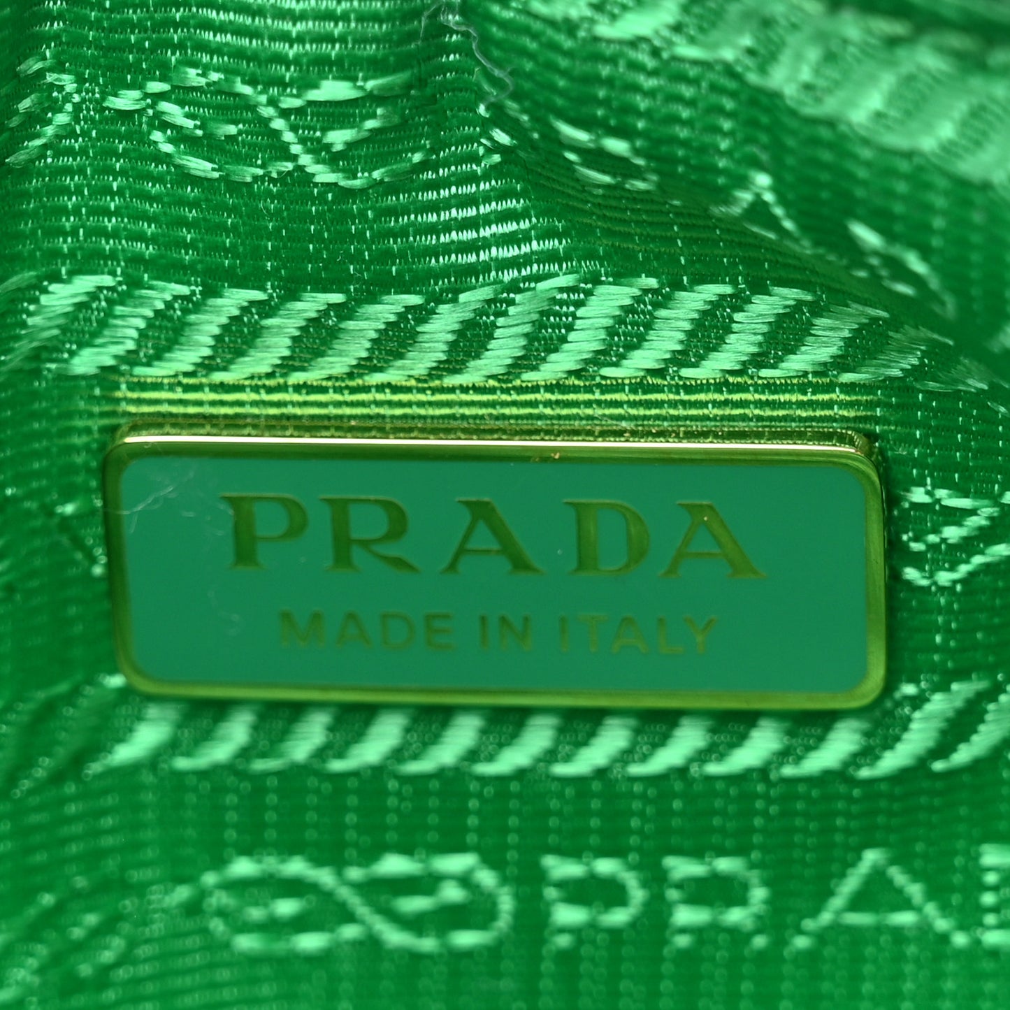 Re-Nylon Saffiano Stitched Mini Re-Edition 1995 Chaine Shoulder Bag Menta