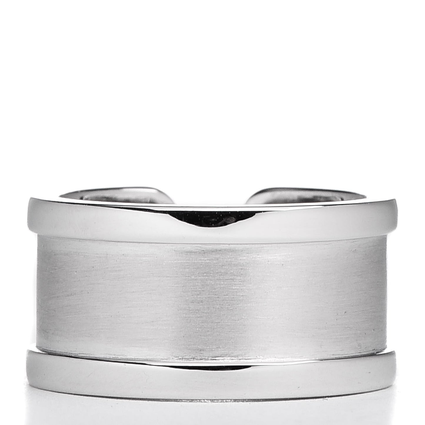 18K White Gold 10mm Logo De Ring 49 4.75