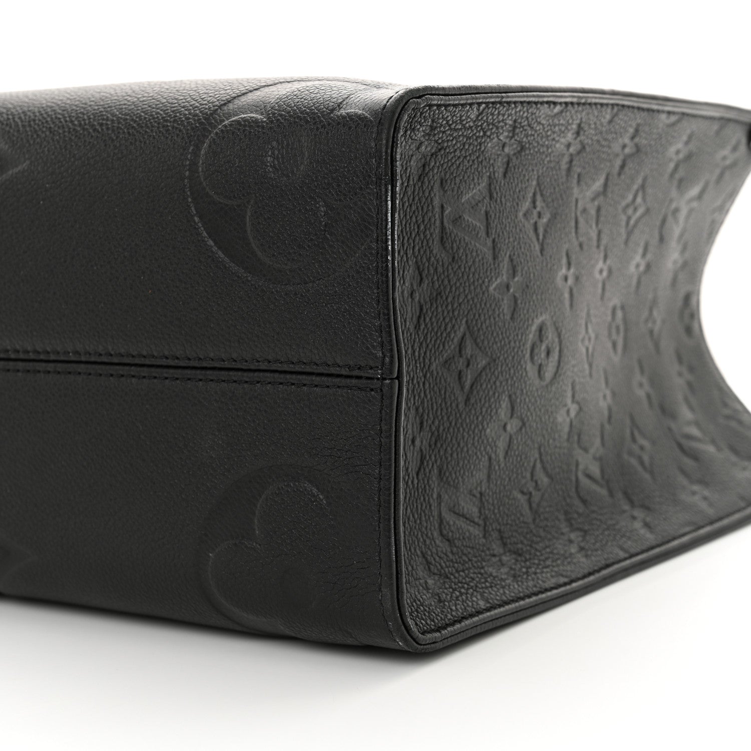 Louis Vuitton Empreinte Monogram Giant OnTheGo MM Black 9 of 11