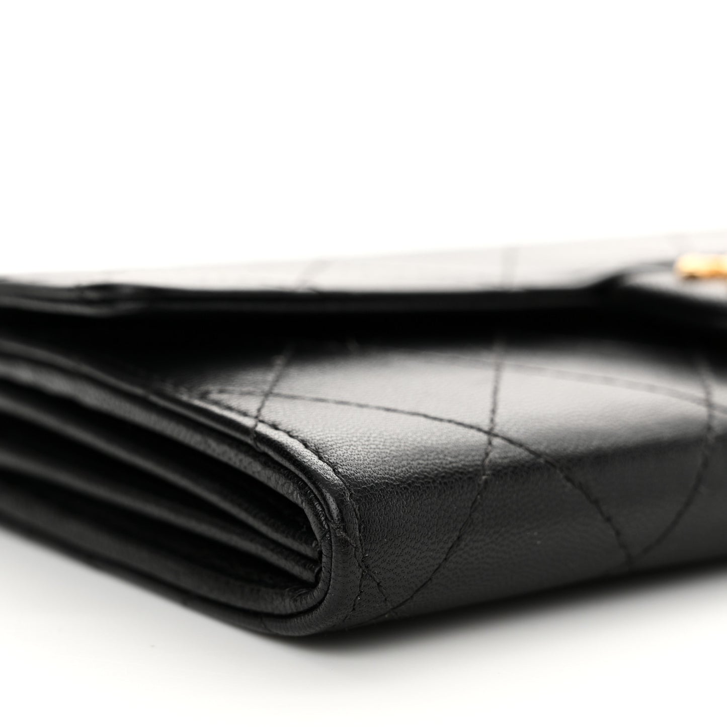 Goatskin Quilted Chic Pearls Clutch With Chain Black