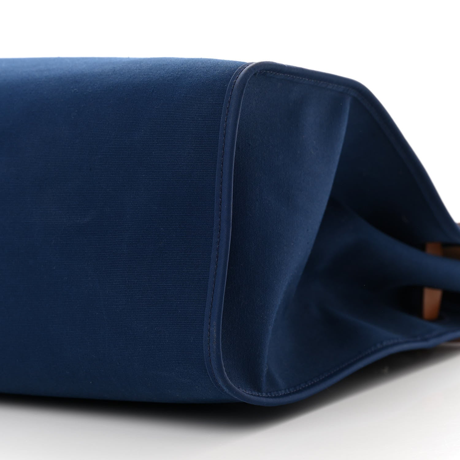 Hermes Toile Vache Hunter Herbag Zip 39 MM Bleu Marine 11 of 15