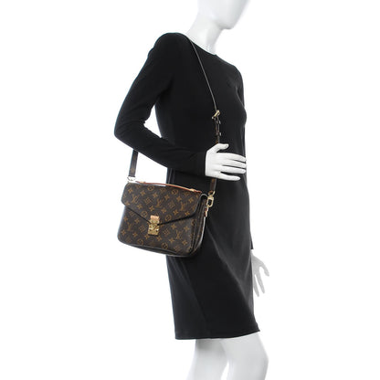 Louis Vuitton Monogram Pochette Metis 2 of 9