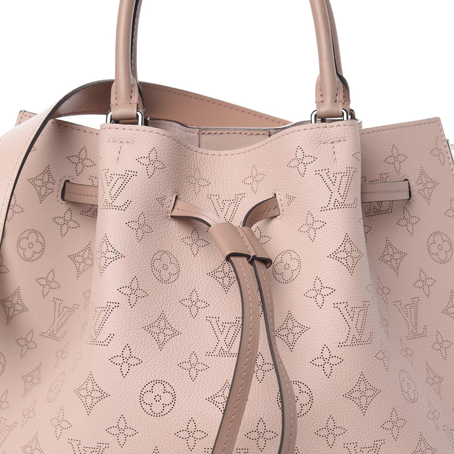 Louis Vuitton Mahina Girolata Magnolia 9 of 13