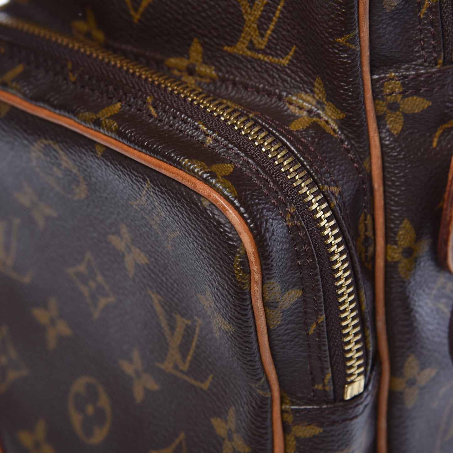 Monogram Amazone