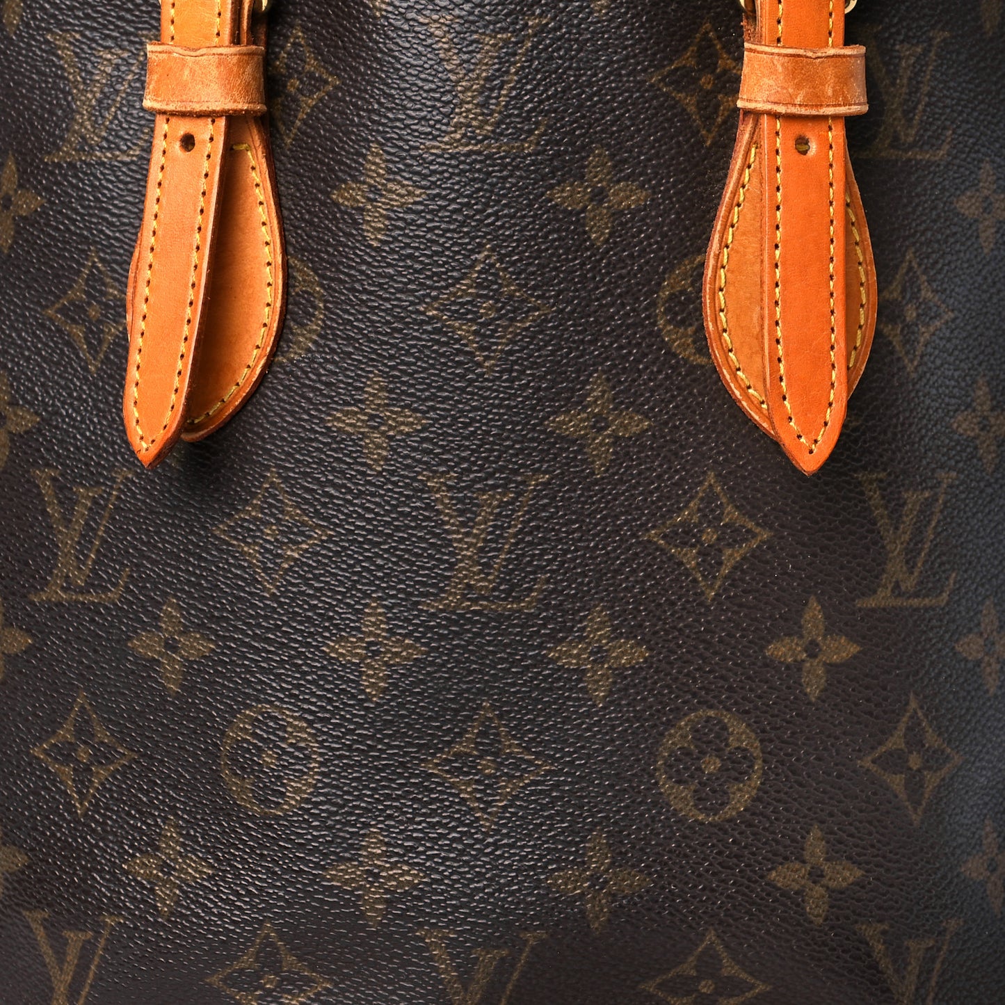 Monogram Petit Bucket 23