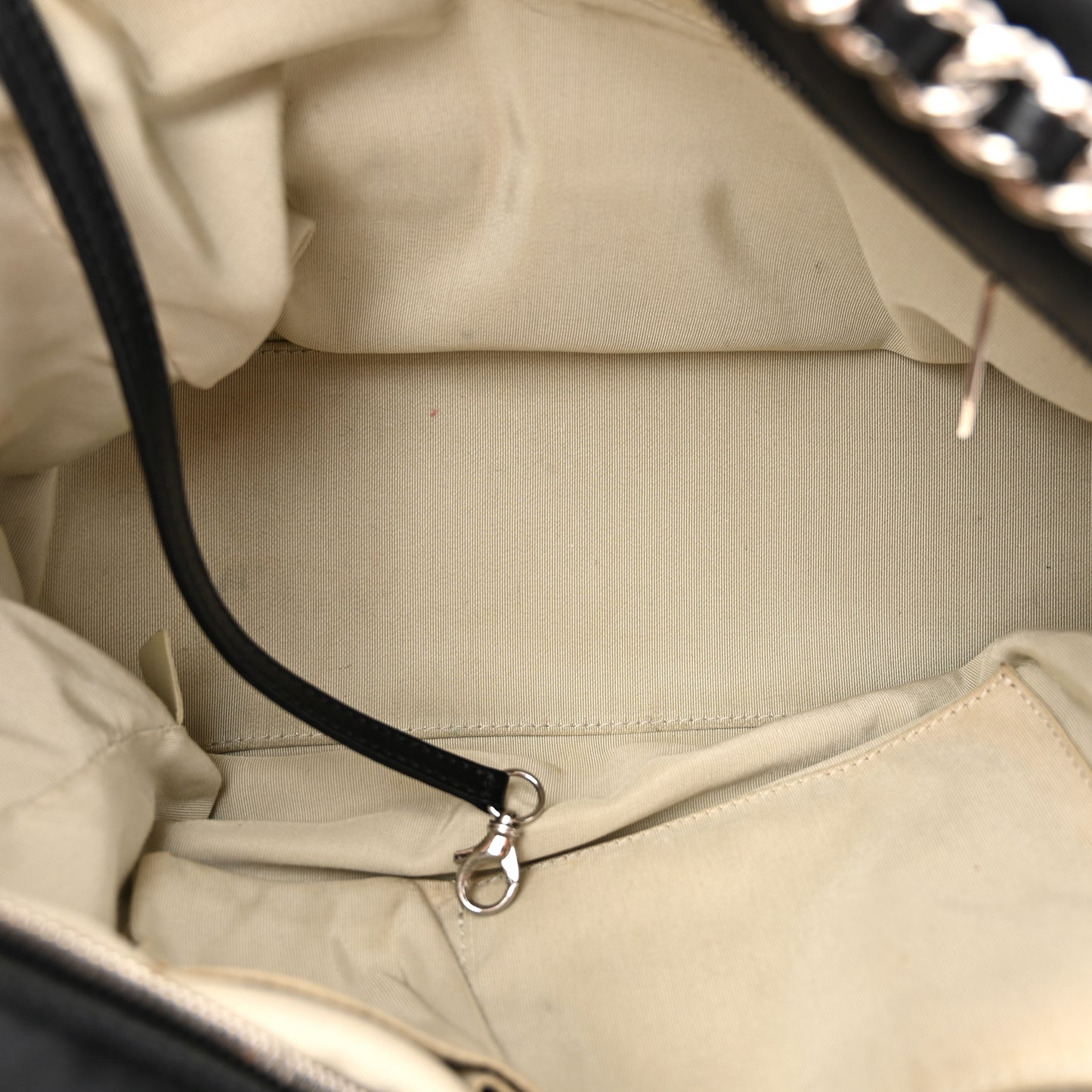Calfskin Chain Around Bowler Black