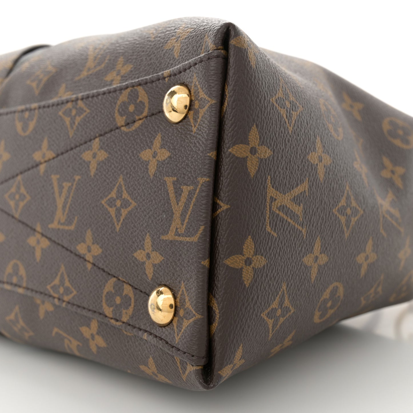 Monogram V Tote MM Black