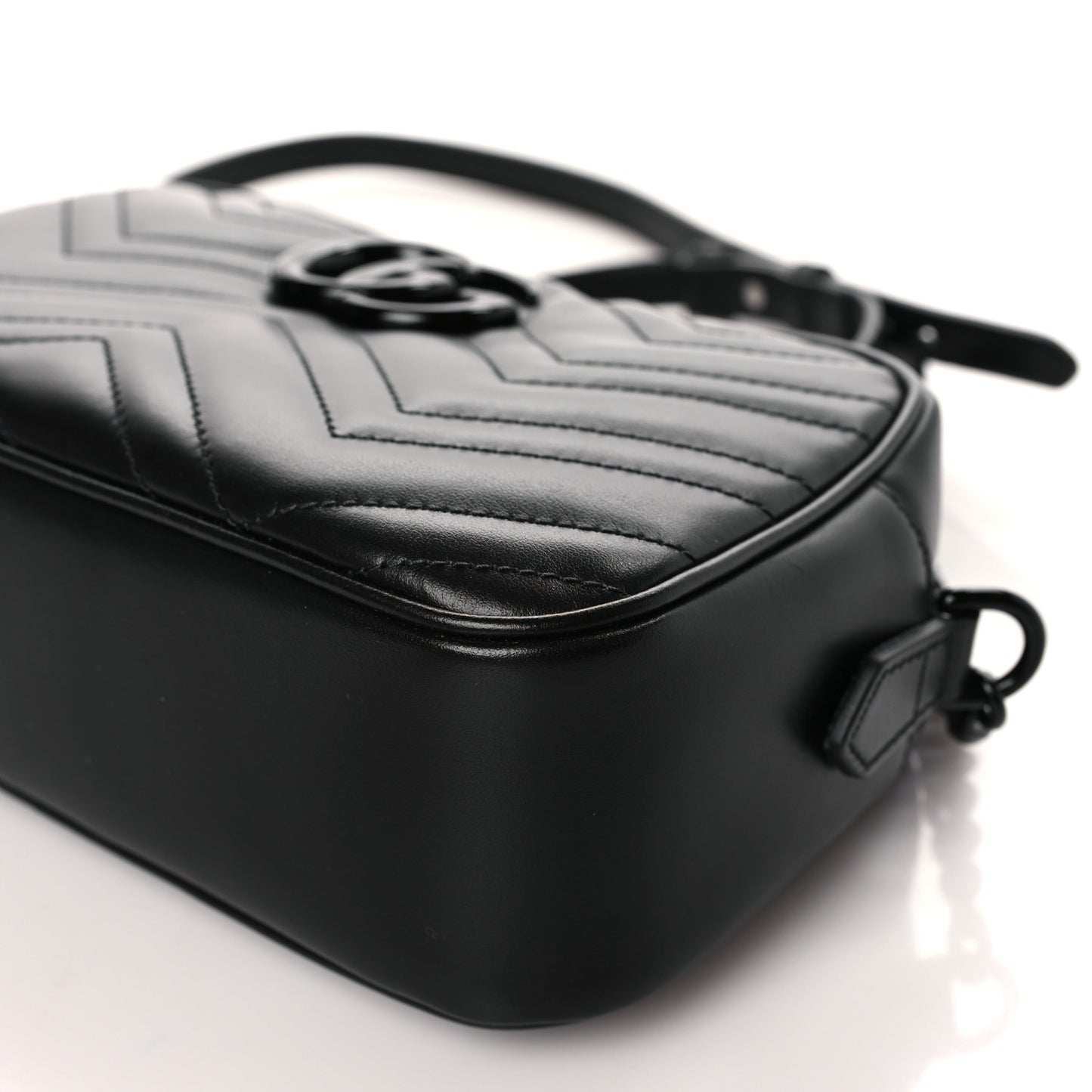 Calfskin Matelasse Monochrome Small GG Marmont Chain Shoulder Bag Black